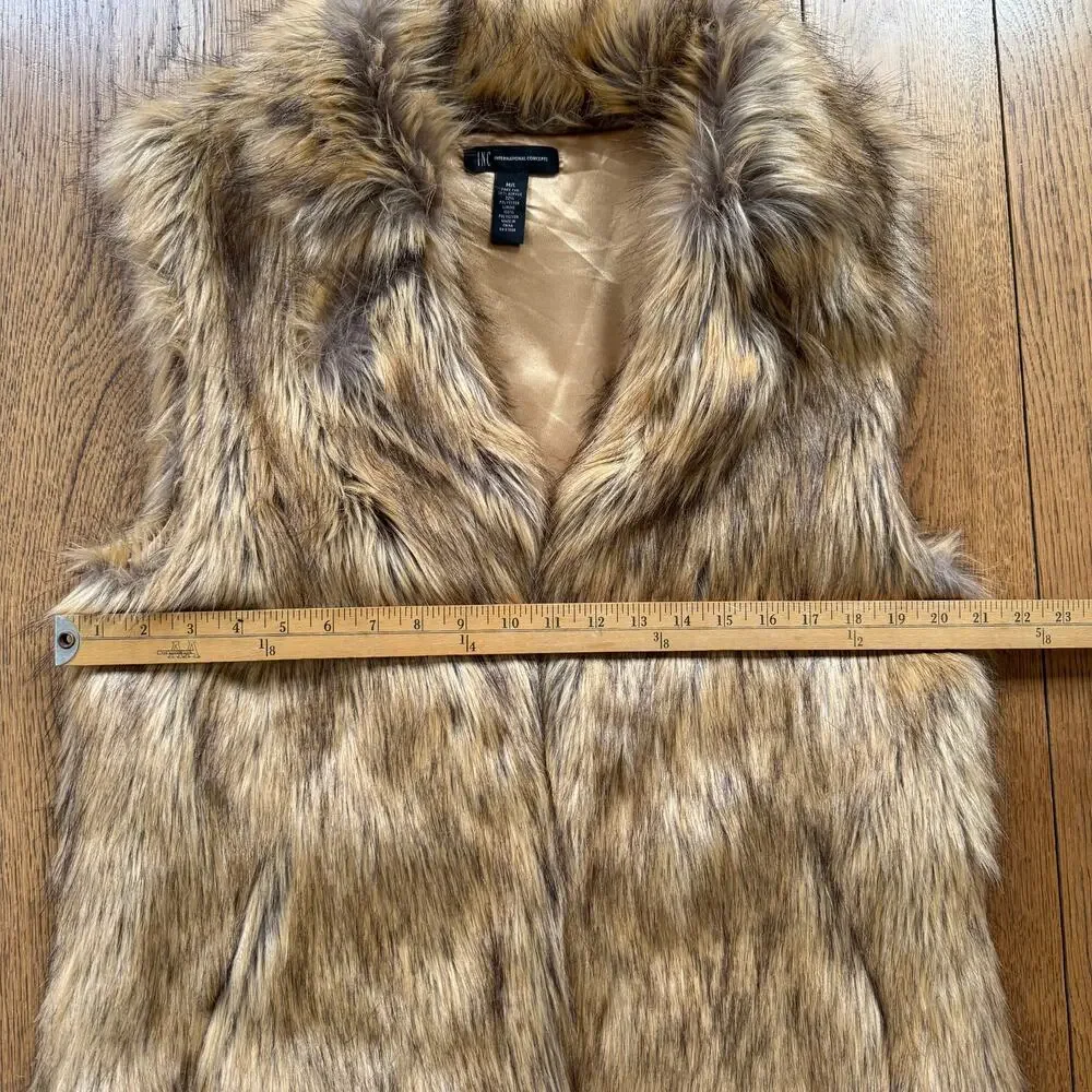 Faux Fur Vest SZ M/L Brown Tan Mob Wife Fury Fuzzy Pockets